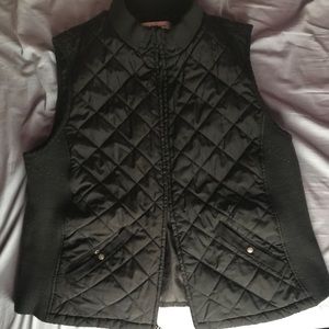 Croft and Barrow Black Vest